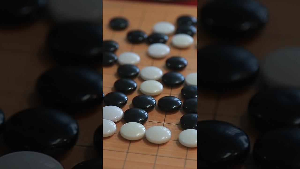 賽中扮演